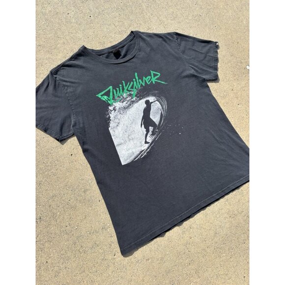 Vintage Quicksilver Surfer / Skater graphic T Shirt Sunfaded - Picture 3 of 6